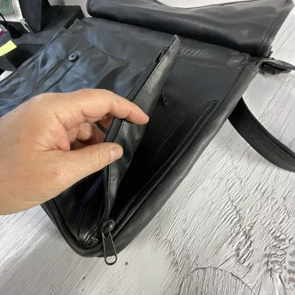 Black Leather Messenger Bag Magnetic Snap Button Close Shoulder Strap - Picture 12 of 16